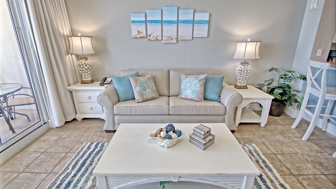 Photo of Livingroom in Long Beach