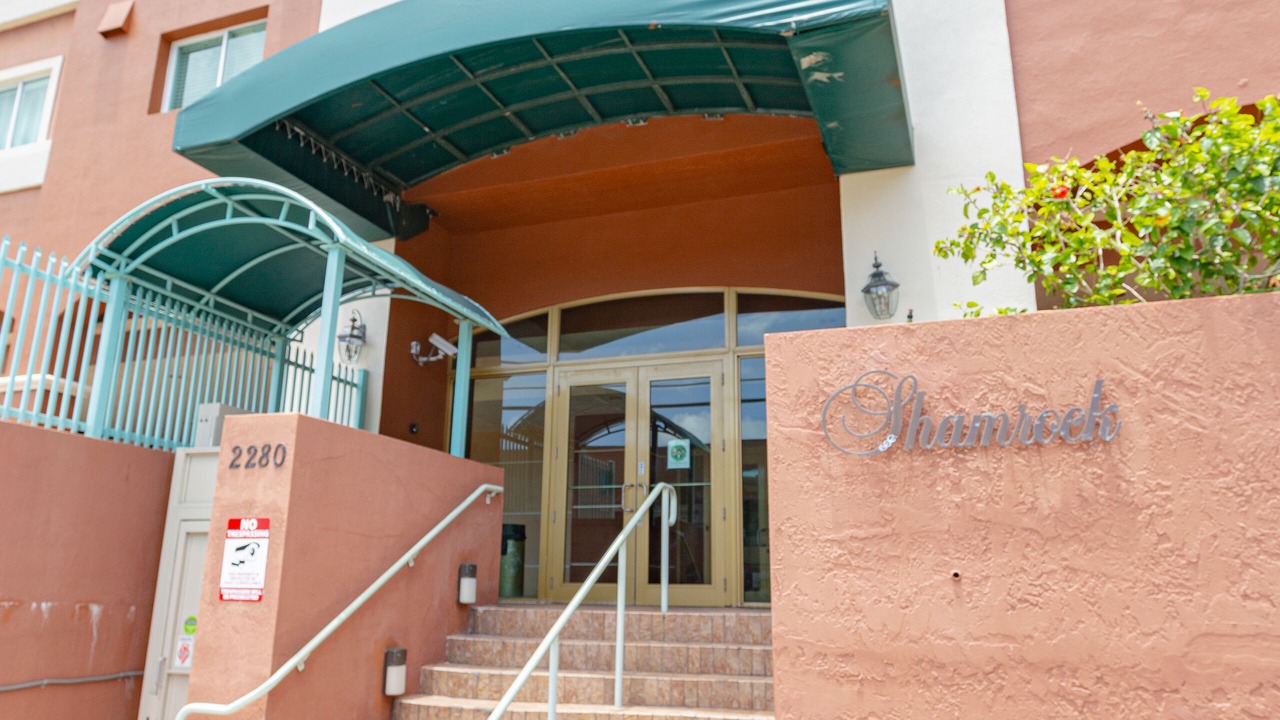 Photo of Outdoor in Coral Way