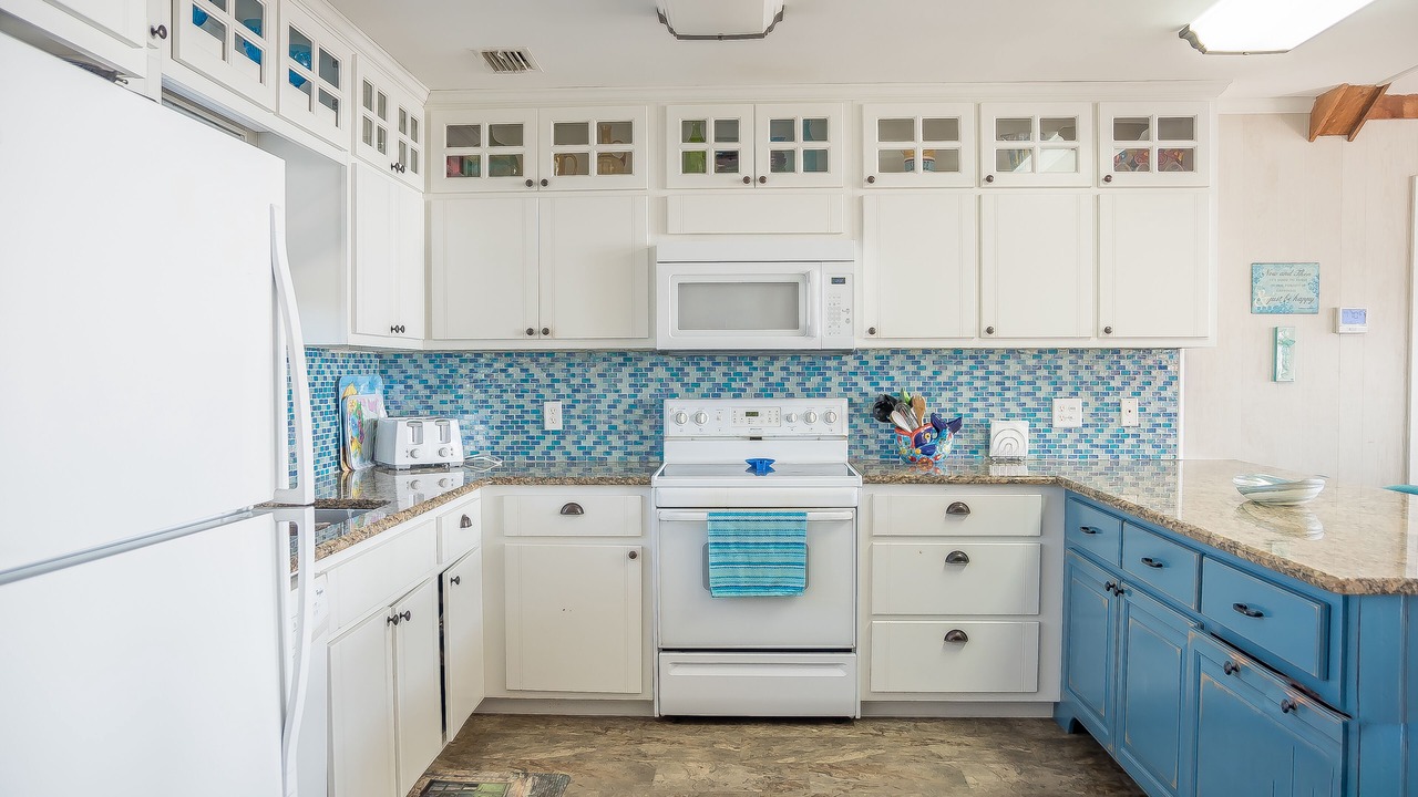 Photo of Kitchen in Surf Side Shores