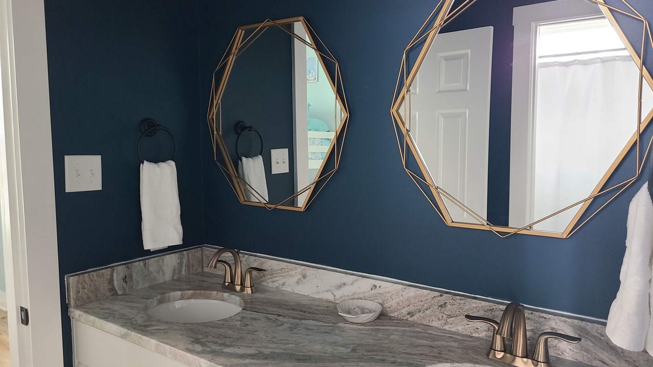 Photo of Bathroom in Dauphin Island