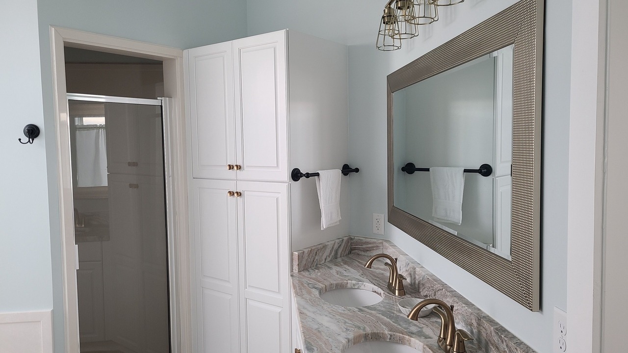 Photo of Bathroom in Dauphin Island