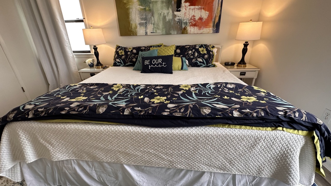 Photo of Bedroom in Surf Side Shores