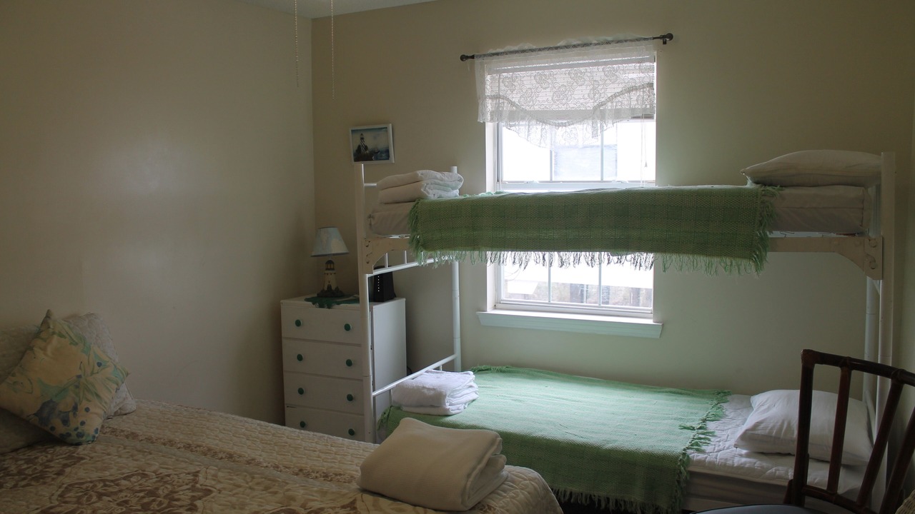 Photo of Bedroom in Silver Cay
