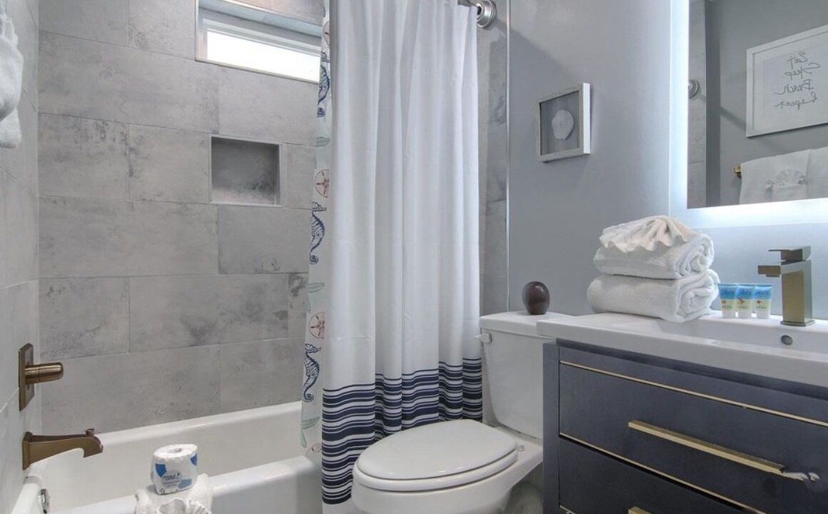 Photo of Bathroom in Surf Side Shores