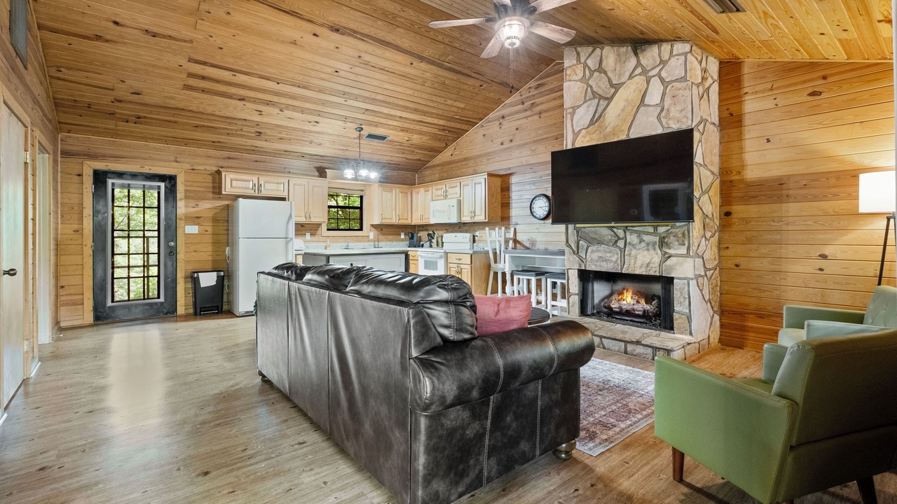 Photo of Livingroom in Gadsden