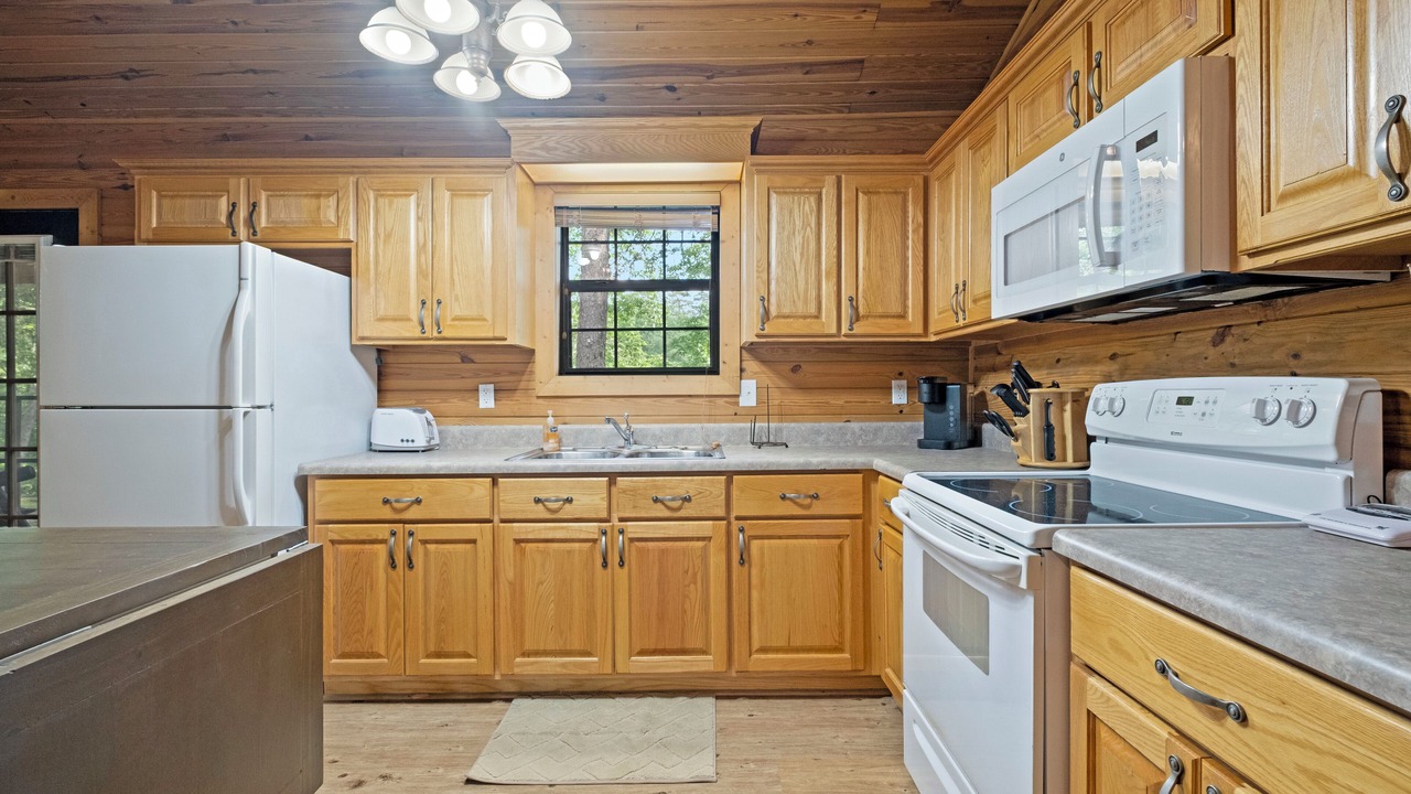 Photo of Kitchen in Gadsden