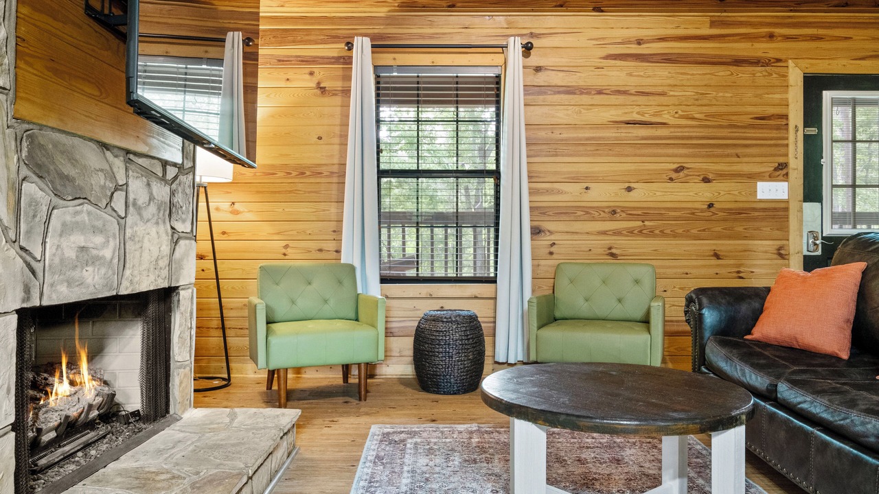 Photo of Livingroom in Gadsden