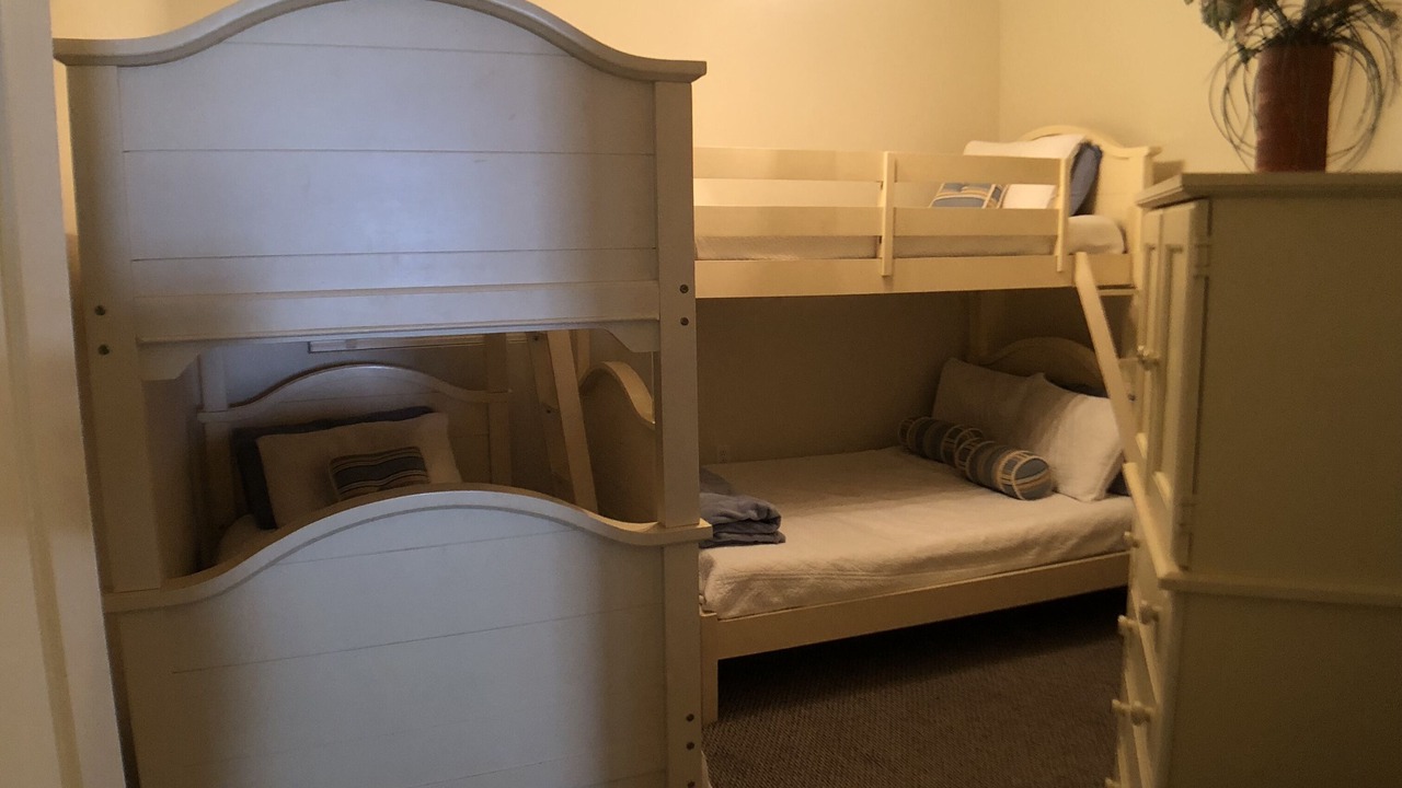 Photo of Bedroom in Dauphin Island