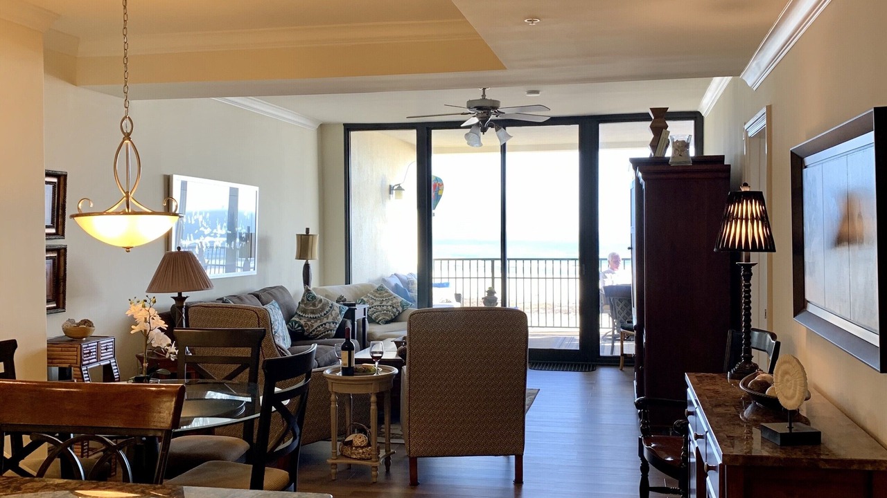 Photo of Livingroom in Dauphin Island