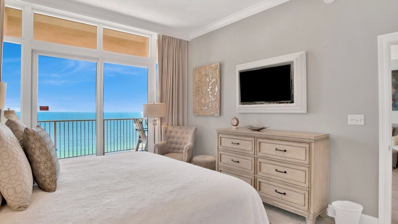 Photo of Bedroom in Gulf Shores