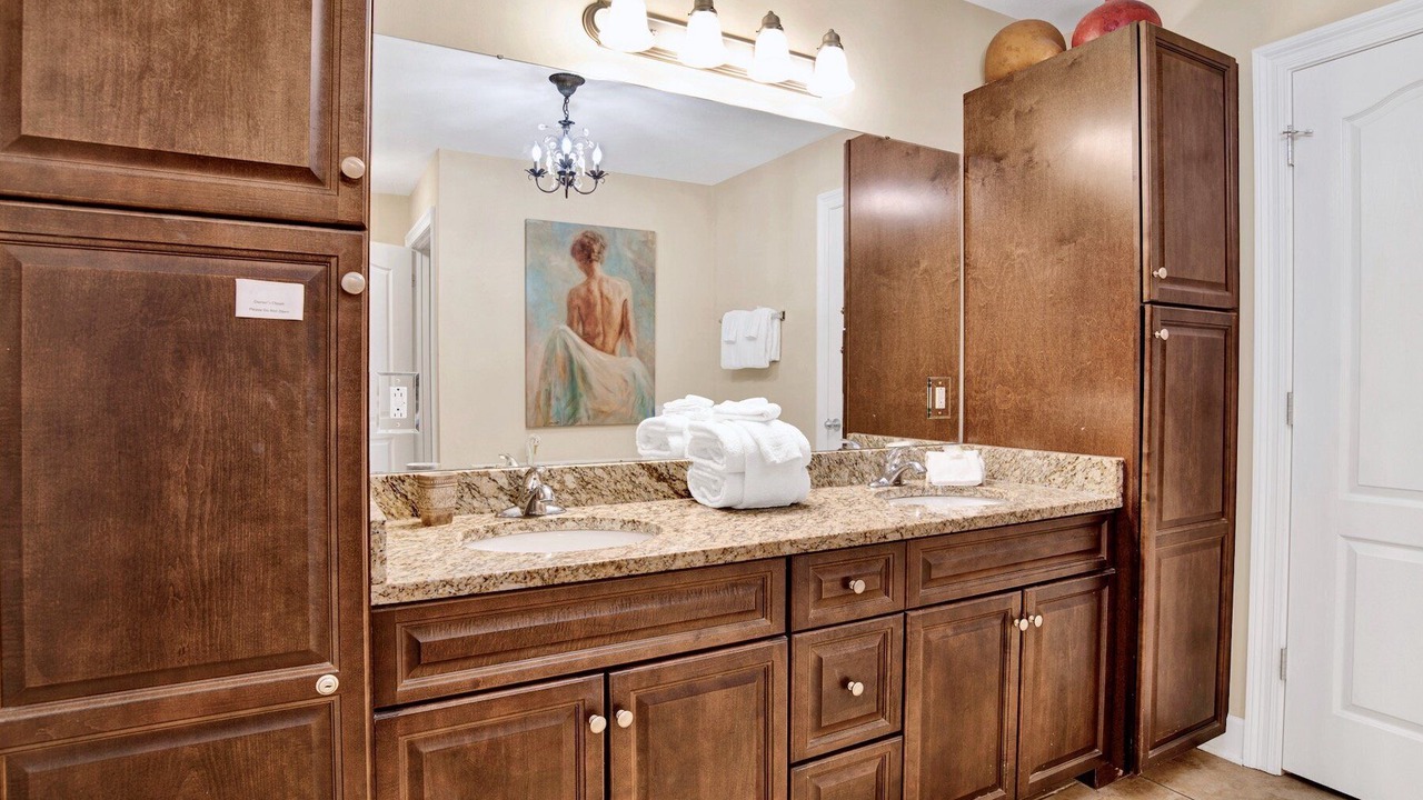 Photo of Bathroom in Orange Beach