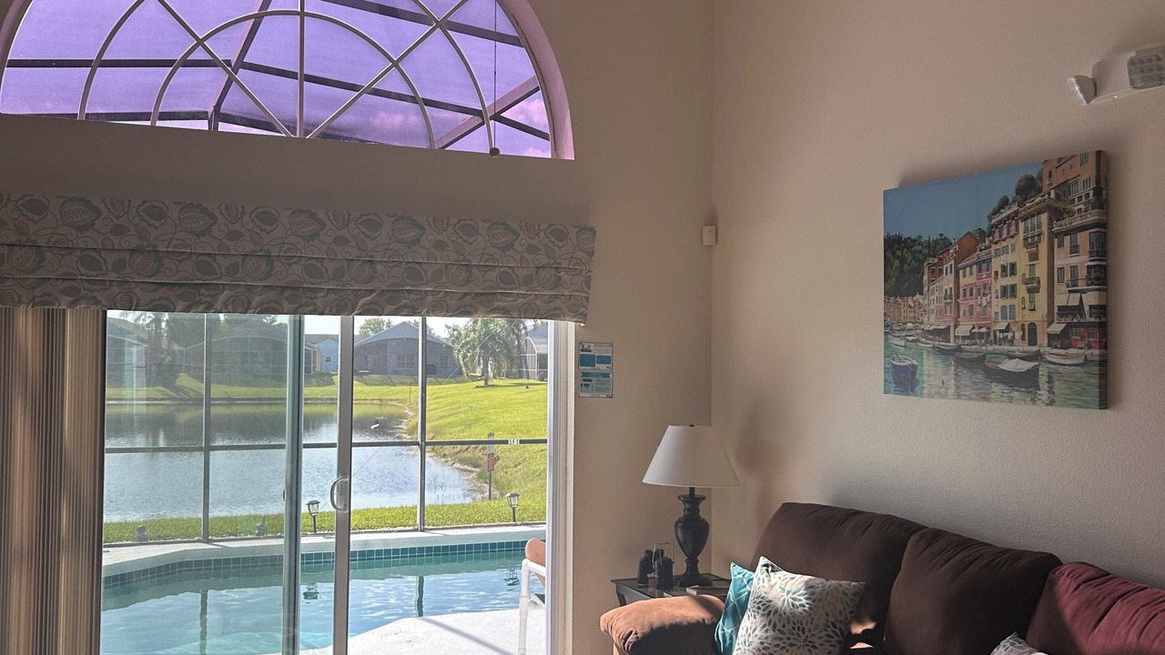 Photo of Livingroom in Eagle Pointe South