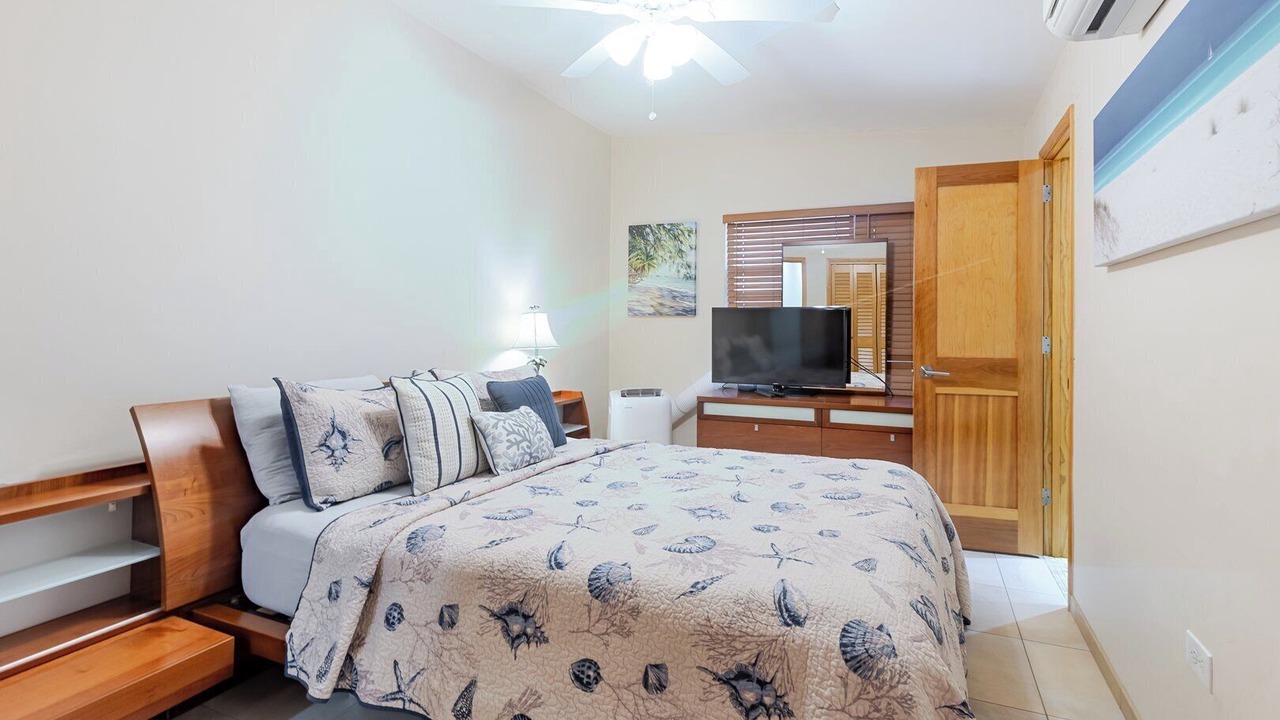 Photo of Bedroom in Key Colony Beach