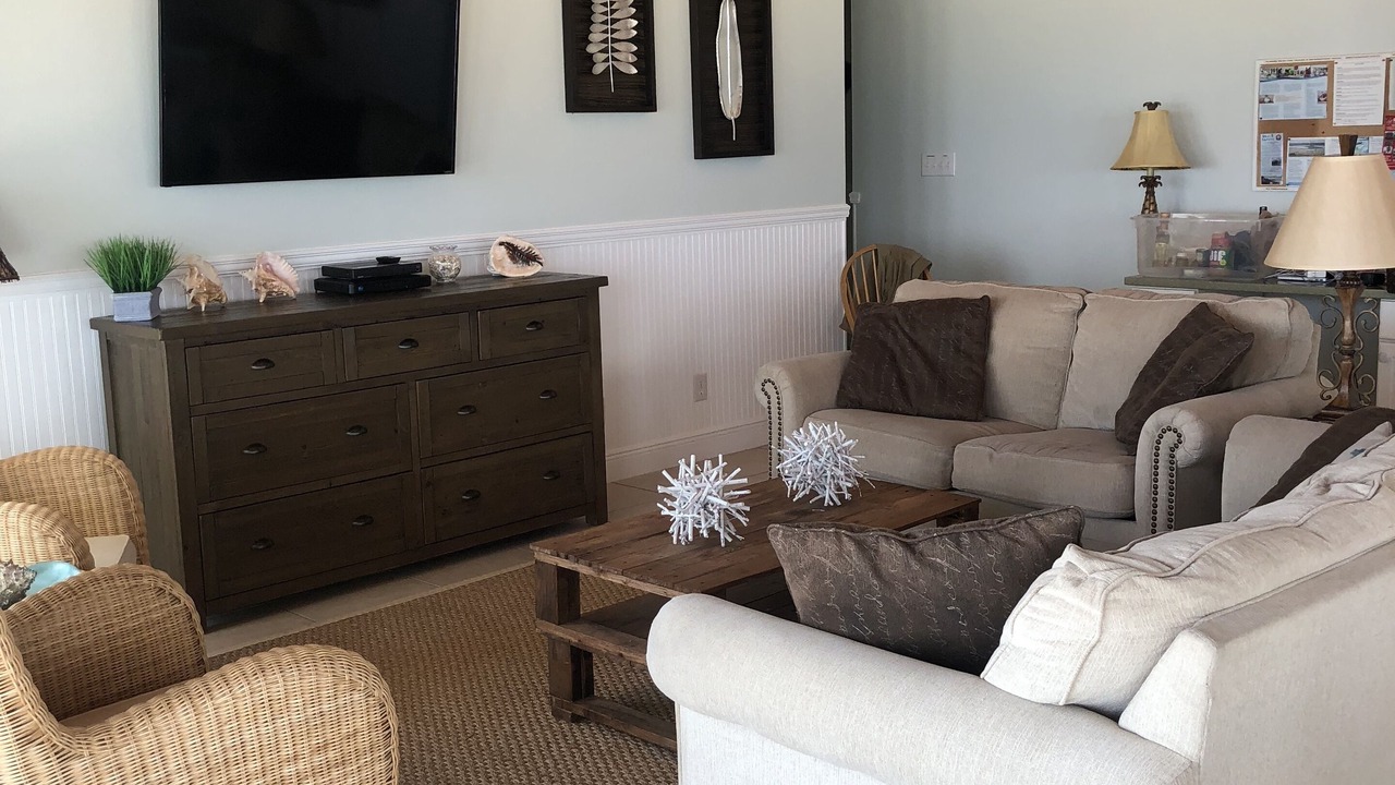 Photo of Livingroom in Surf Side Shores