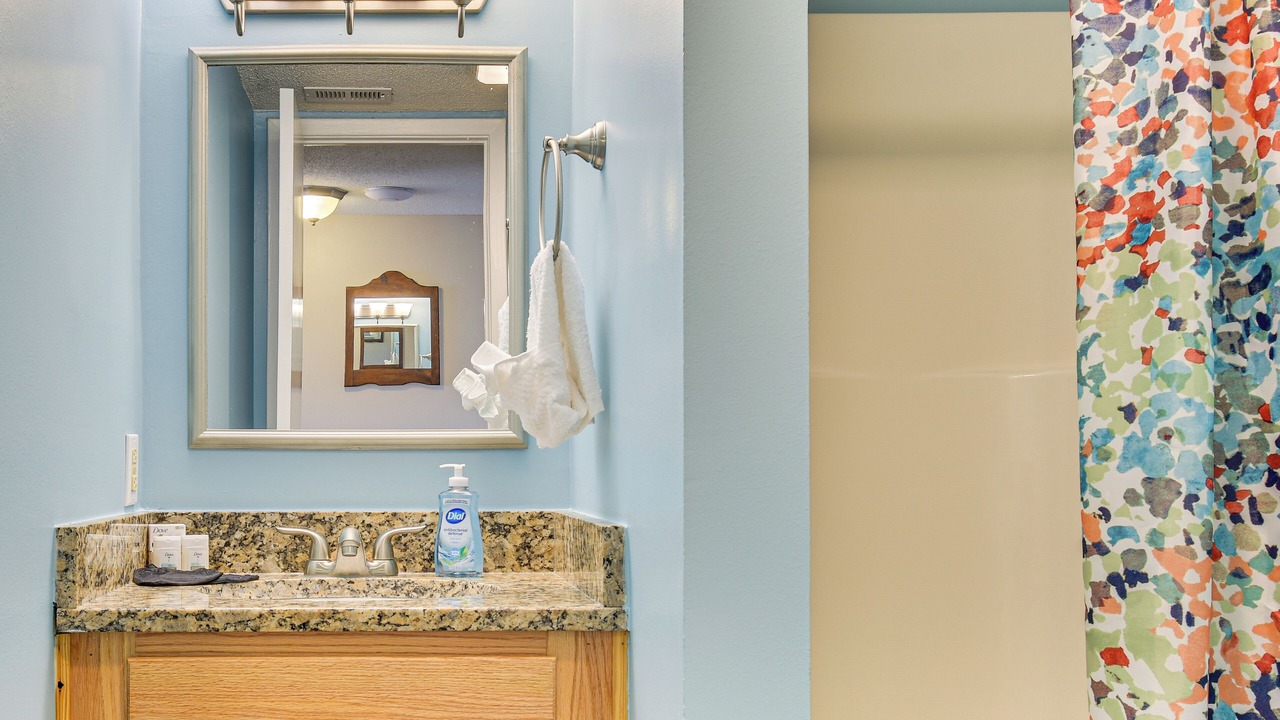 Photo of Bathroom in Orange Beach