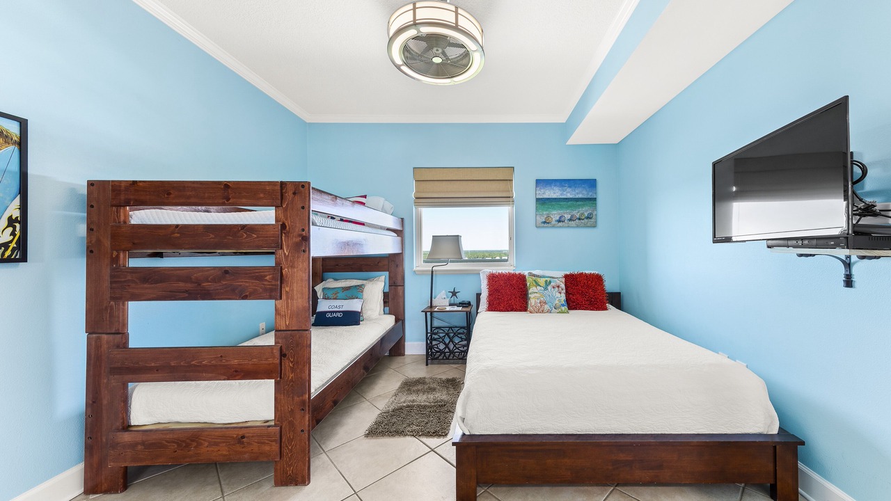 Photo of Bedroom in Gulf Shores
