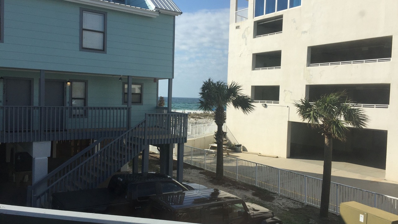 Photo of Patio Balcony in Ono Island