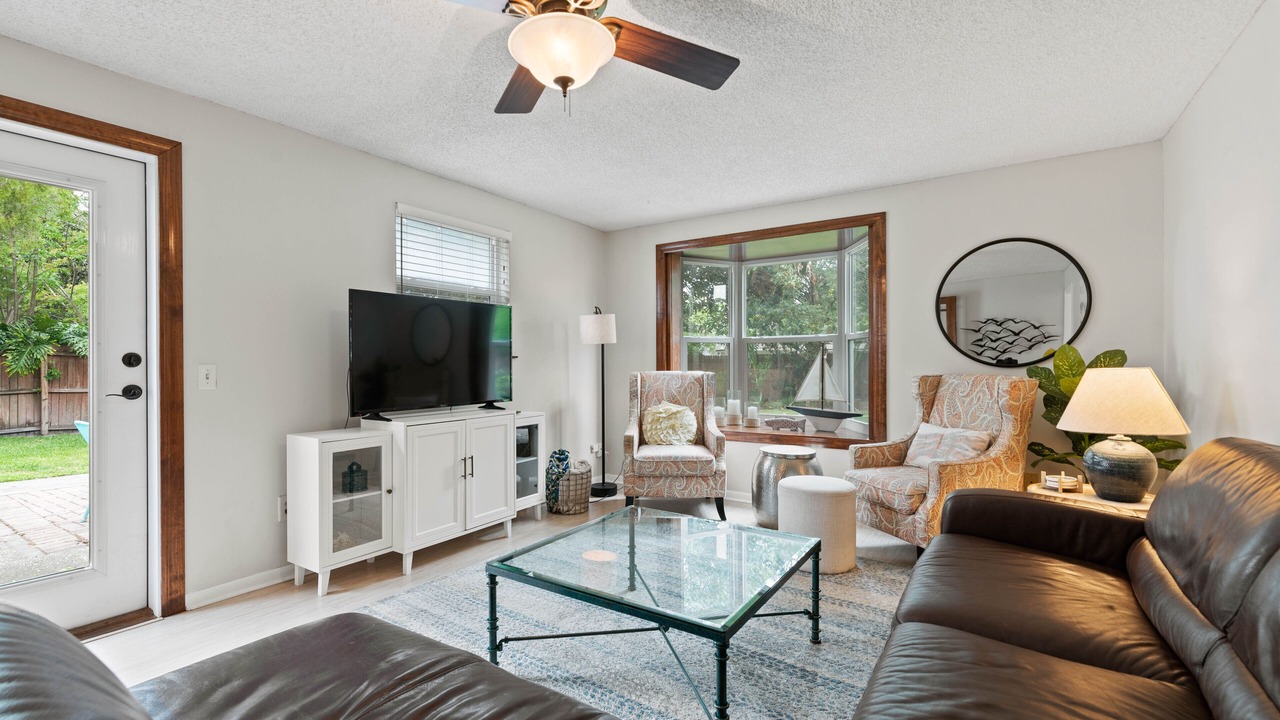 Photo of Livingroom in Jacksonville Beach