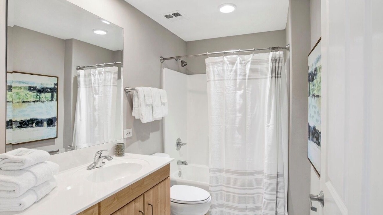 Photo of Bathroom in Gulf Shores