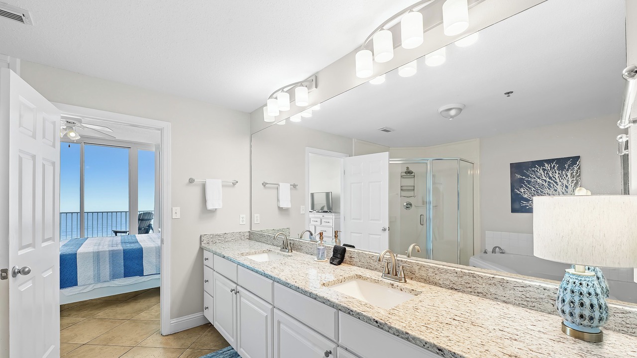 Photo of Bathroom in Gulf Shores