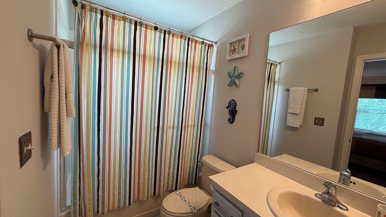 Photo of Bathroom in Seasons