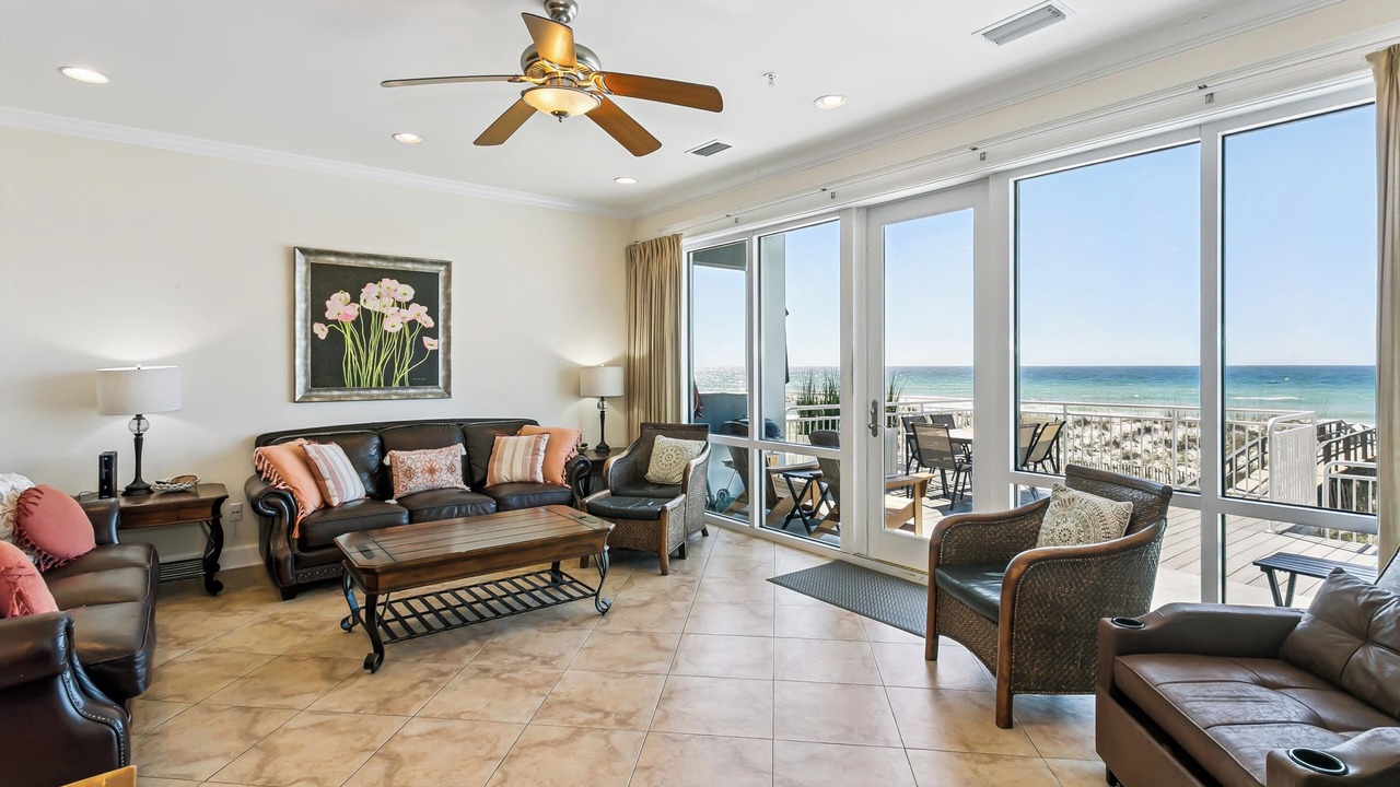 Photo of Livingroom in White Sands