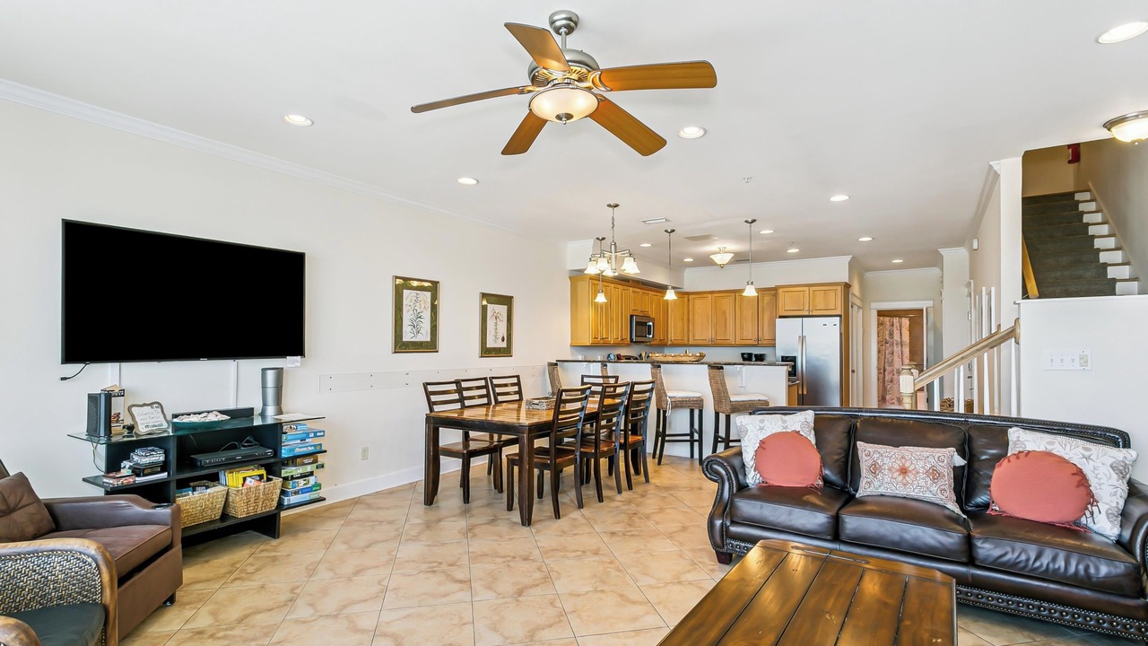 Photo of Livingroom in White Sands