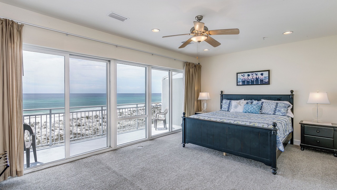 Photo of Bedroom in White Sands