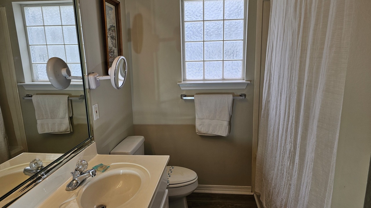 Photo of Bathroom in Dauphin Island