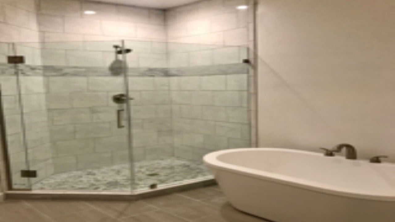 Photo of Bathroom in Guntersville
