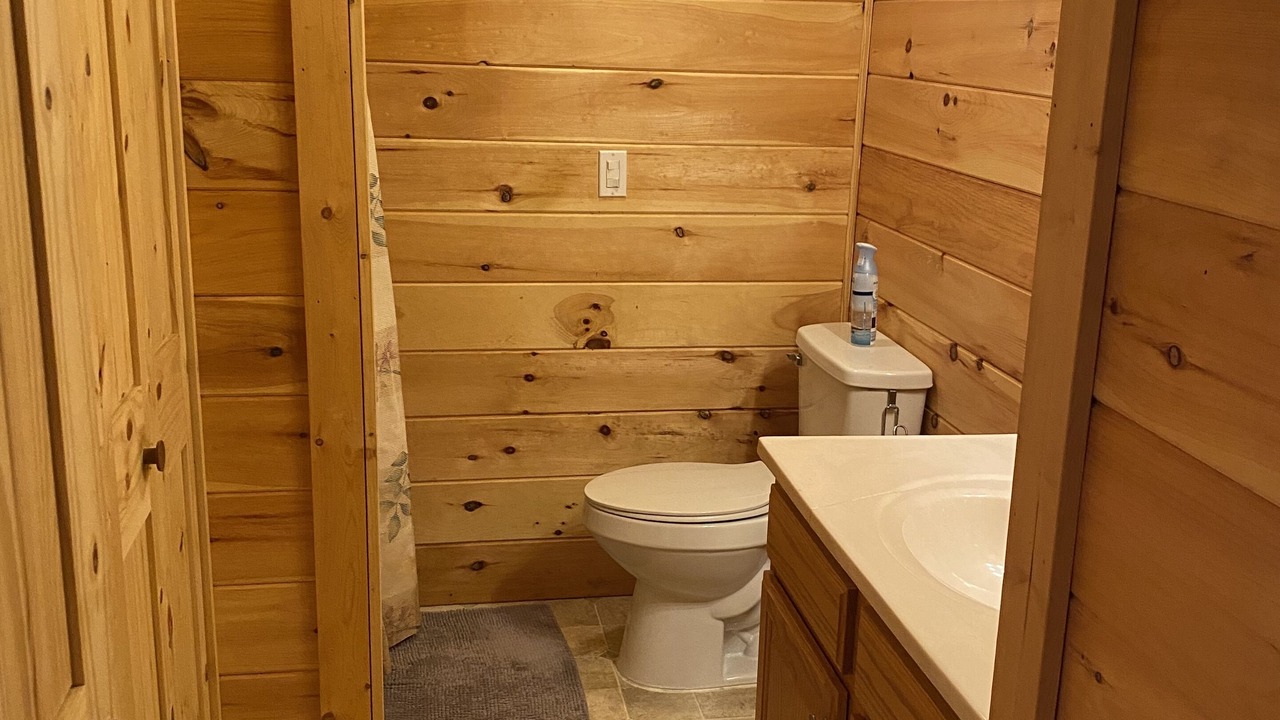 Photo of Bathroom in Groveoak