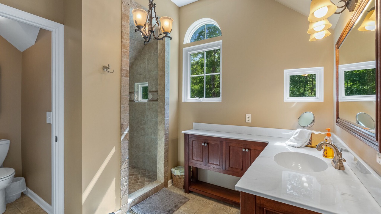Photo of Bathroom in Stoney Point Landing