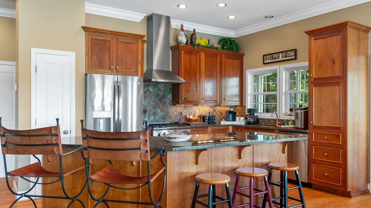 Photo of Kitchen in Stoney Point Landing