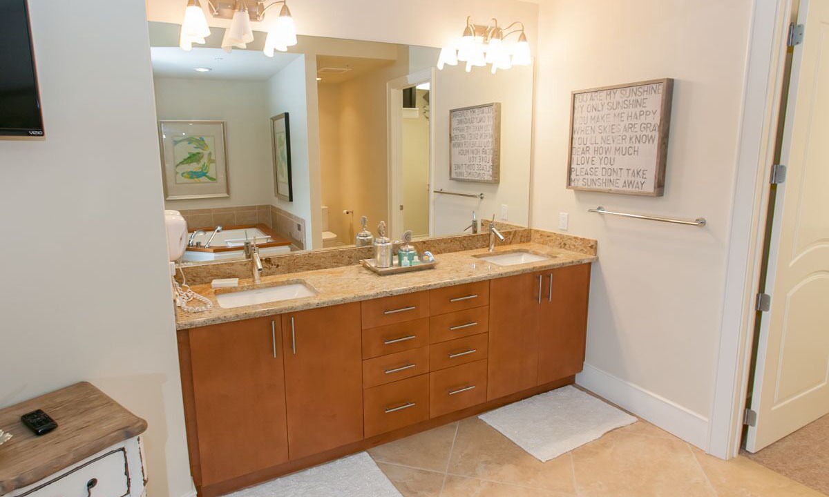Photo of Bathroom in Orange Beach