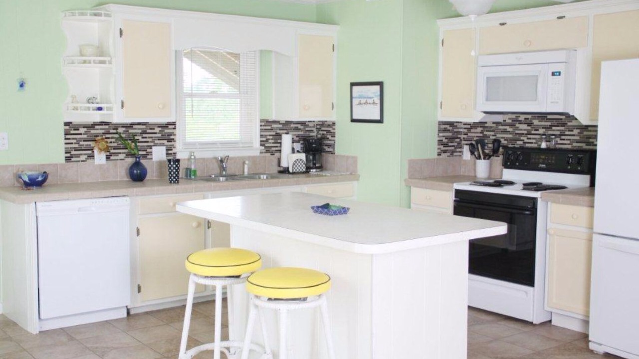 Photo of Kitchen in Surf Side Shores