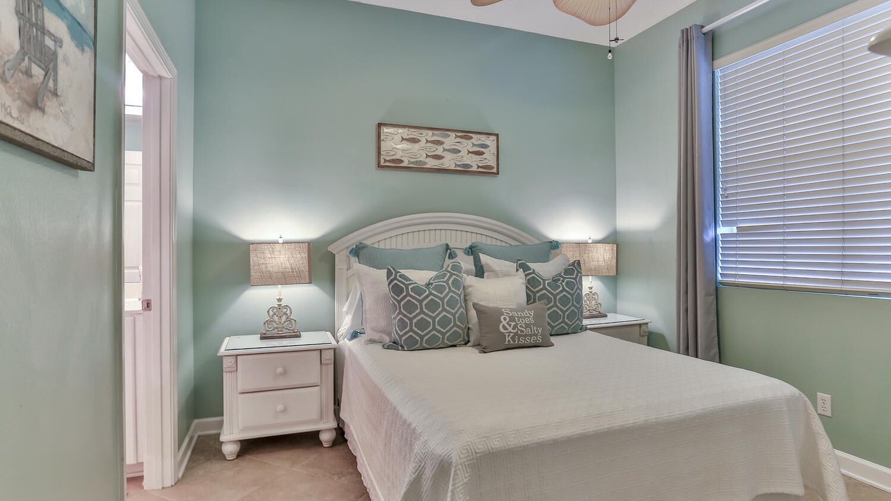 Photo of Bedroom in Gulf Place