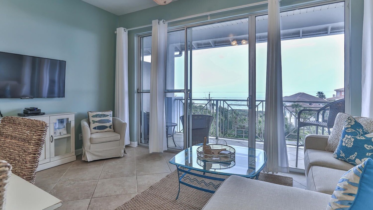 Photo of Livingroom in Gulf Place