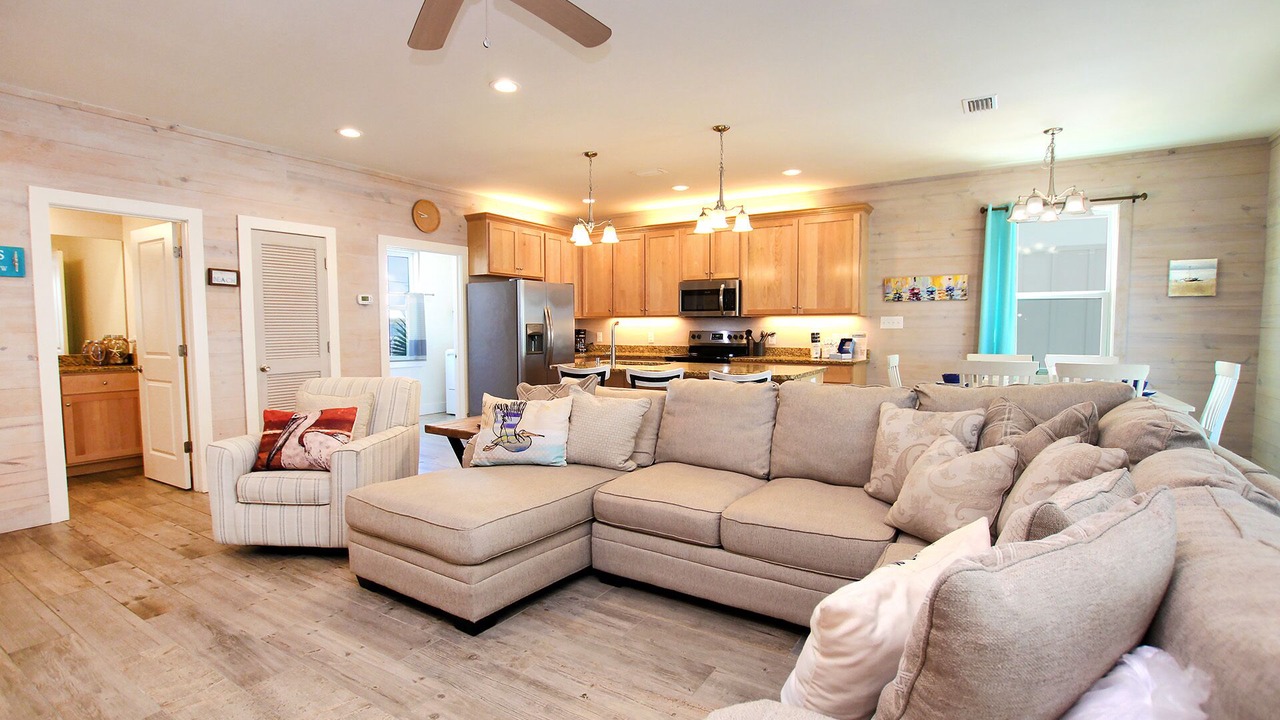 Photo of Bedroom in Gulf Shores