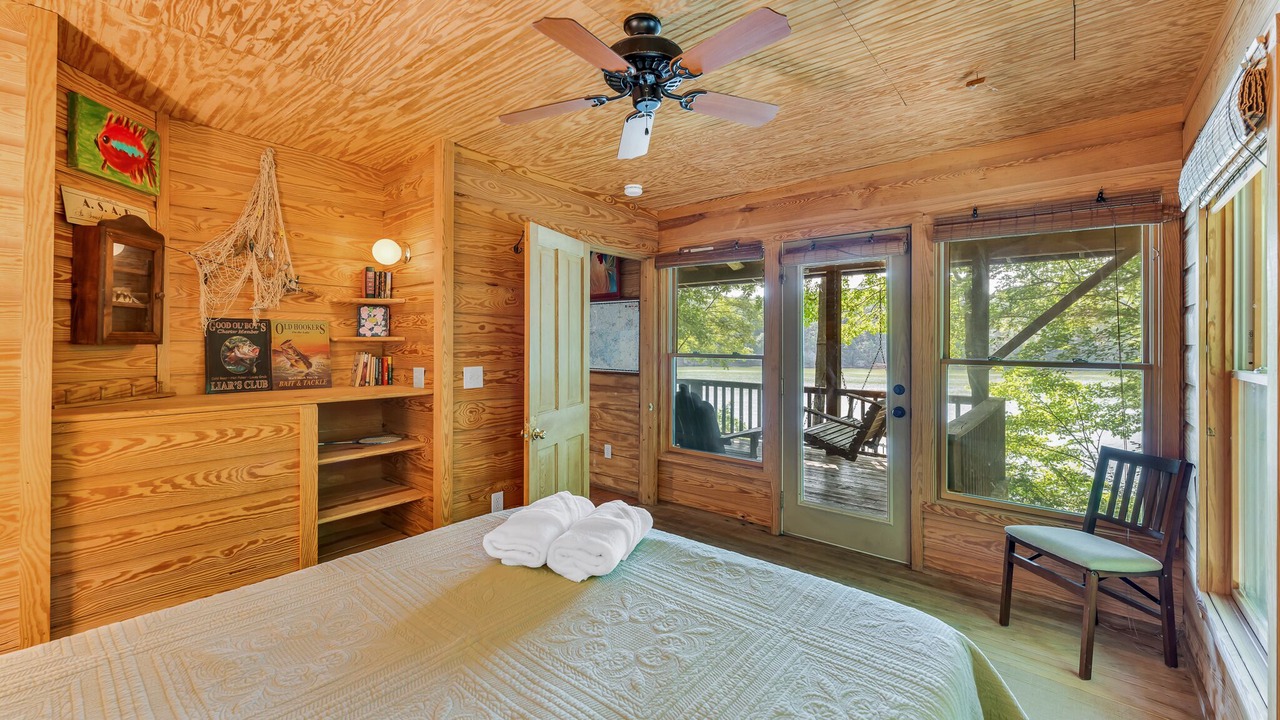 Photo of Bedroom in Crane Hill