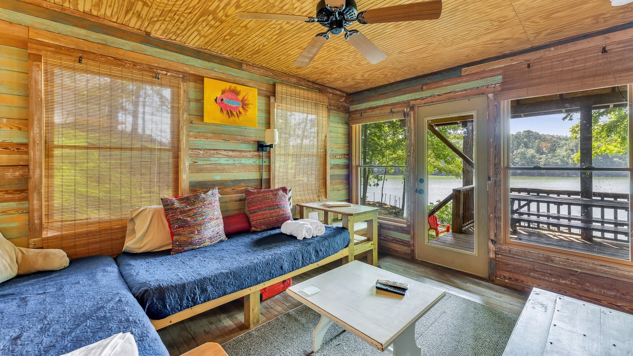Photo of Livingroom in Crane Hill