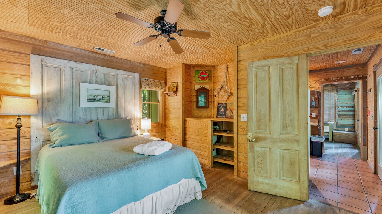Photo of Bedroom in Crane Hill