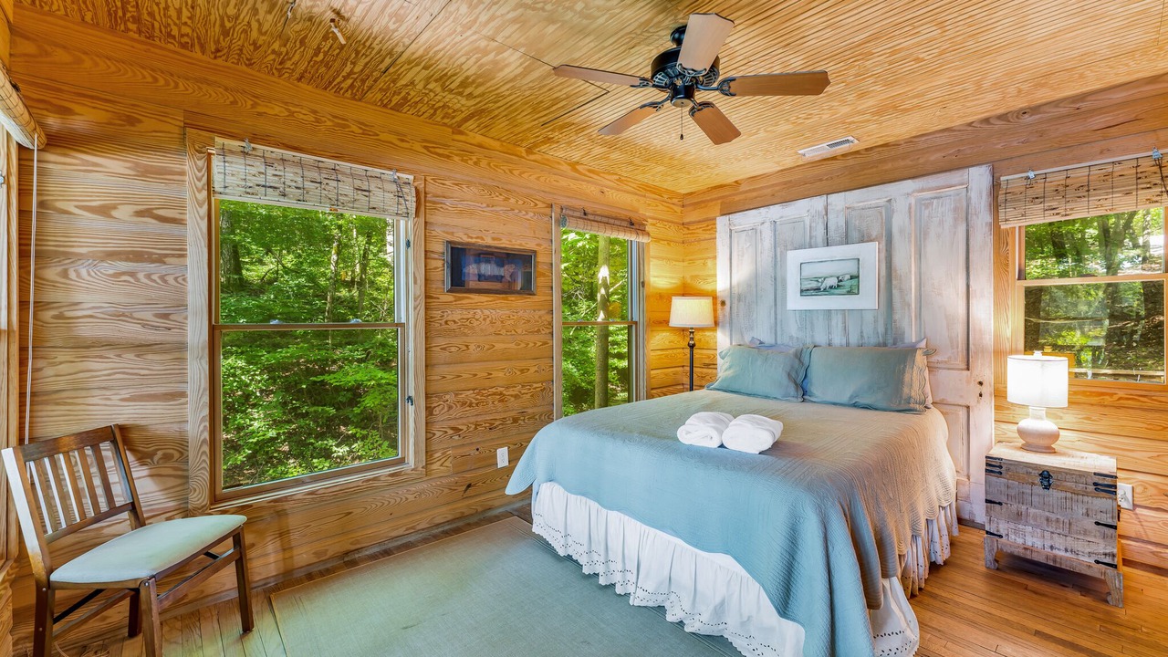 Photo of Bedroom in Crane Hill