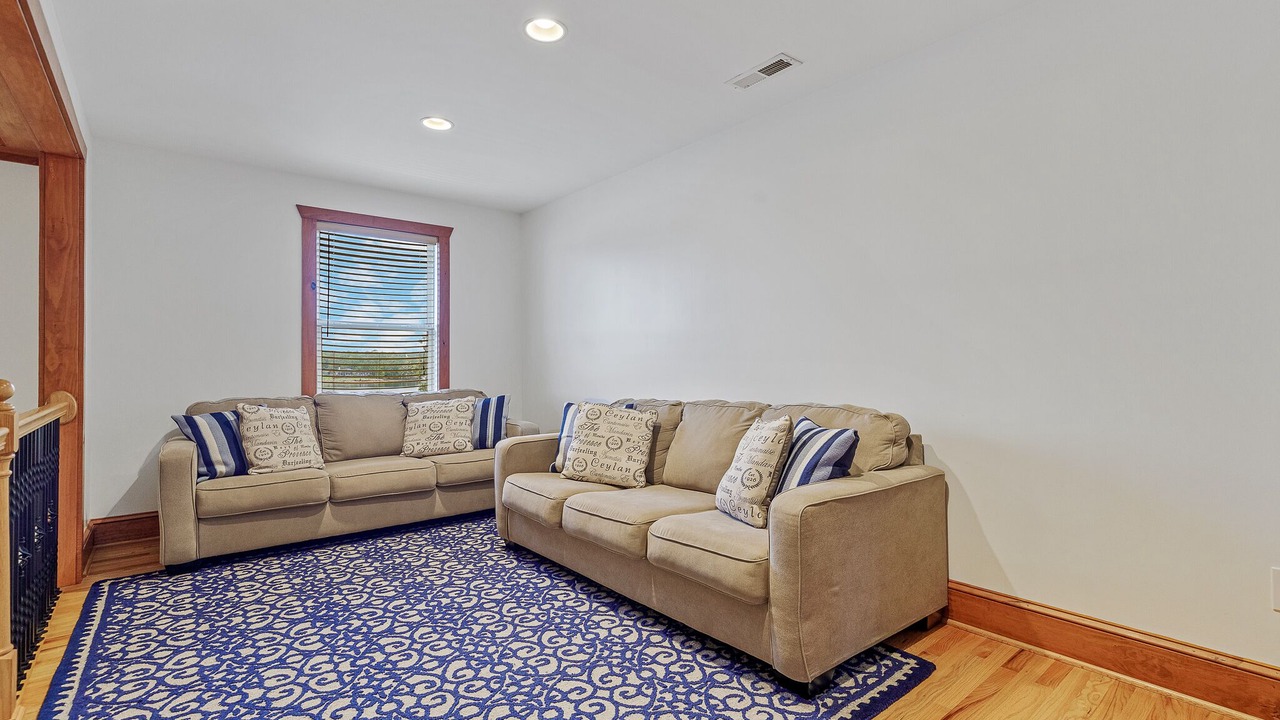 Photo of Livingroom in Crane Hill