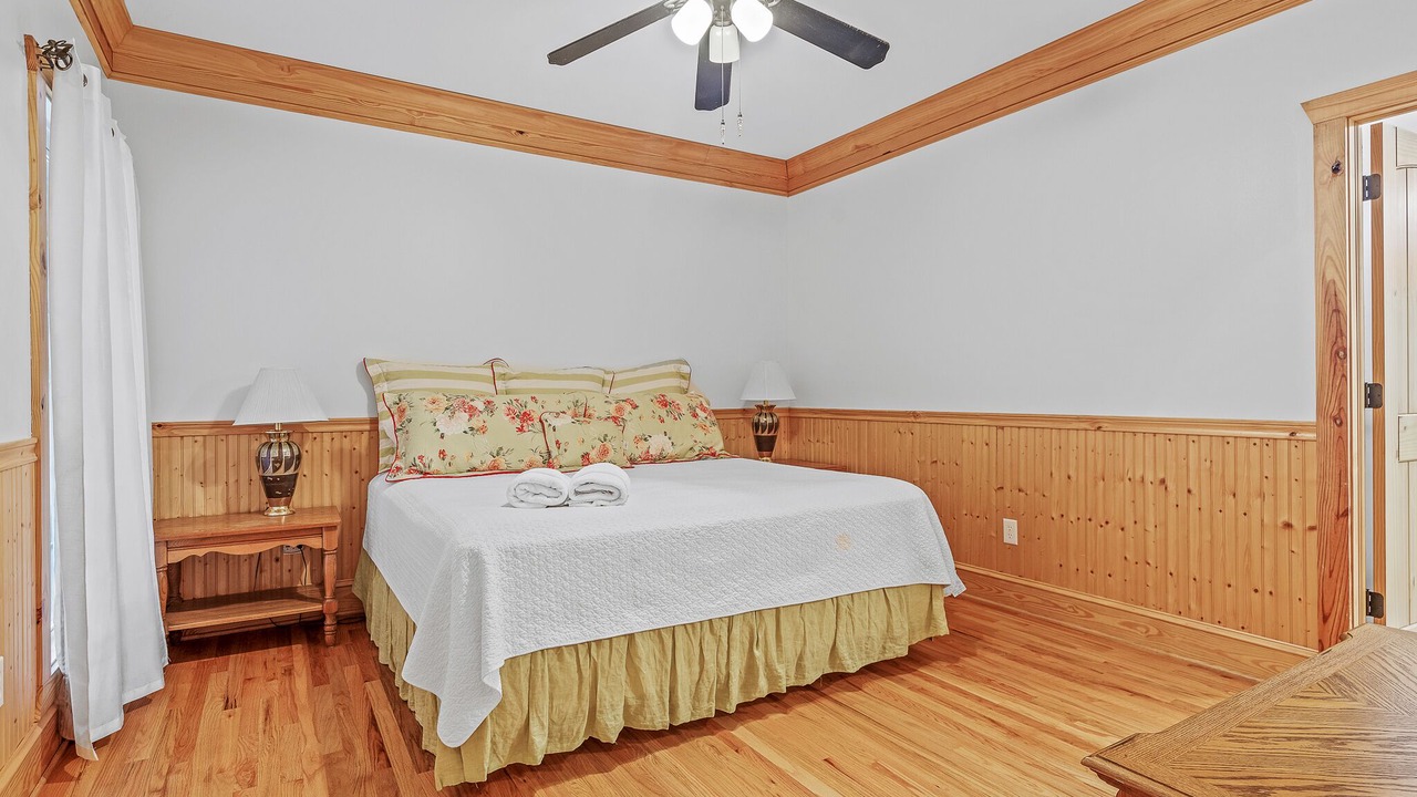 Photo of Bedroom in Crane Hill