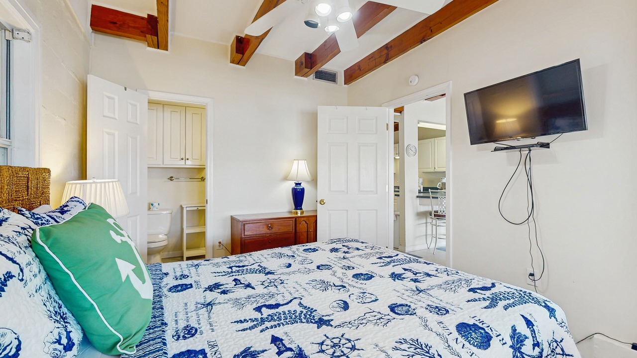 Photo of Bedroom in Dauphin Island