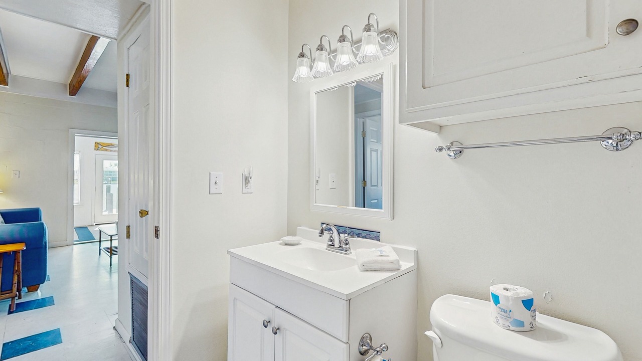 Photo of Bathroom in Dauphin Island
