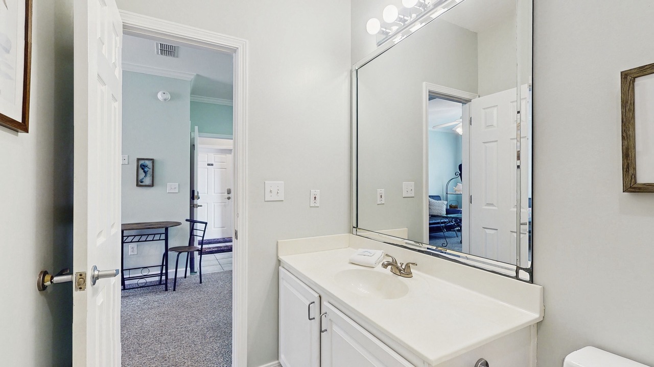 Photo of Bathroom in Dauphin Island