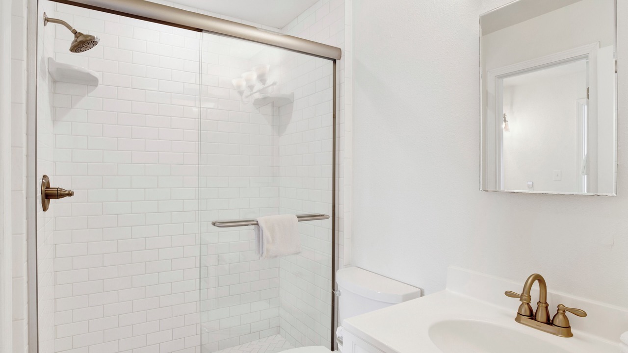Photo of Bathroom in Ono Island