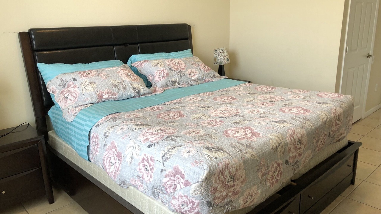 Photo of Bedroom in Windsor Palms