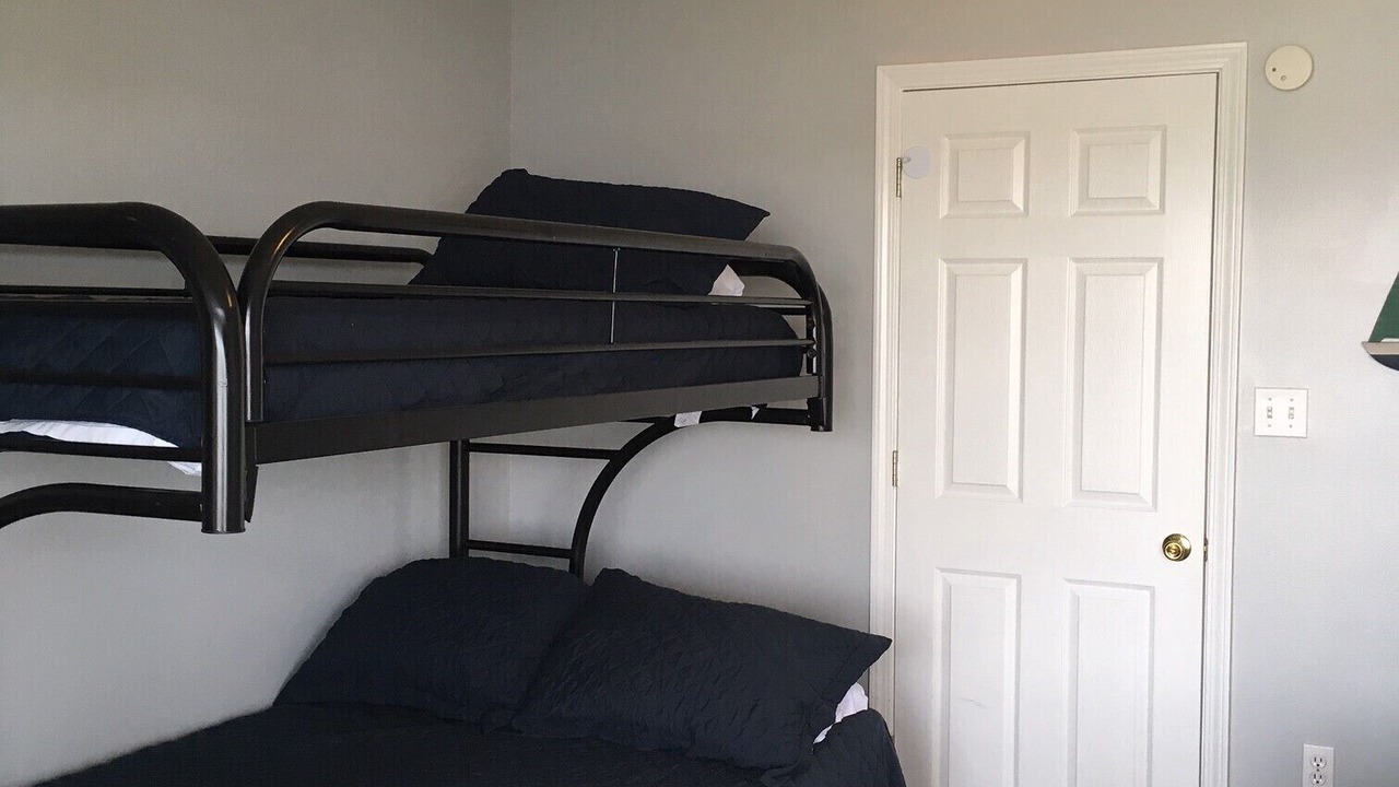 Photo of Bedroom in Gulf Shores